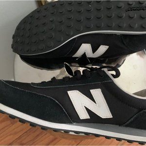 New Balance 410 Women's Sz 9 Running Shoe Black